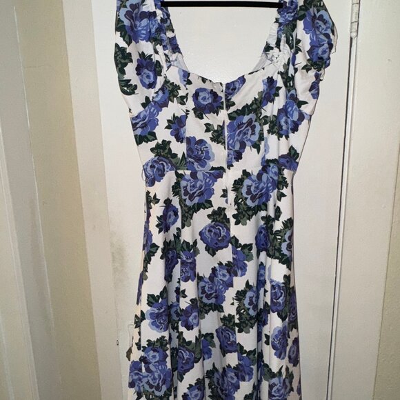 Unique Vintage – 1960s Blue Winter Floral Ohara Swing Dress, BNWT (Size XL/14) - Picture 4 of 6